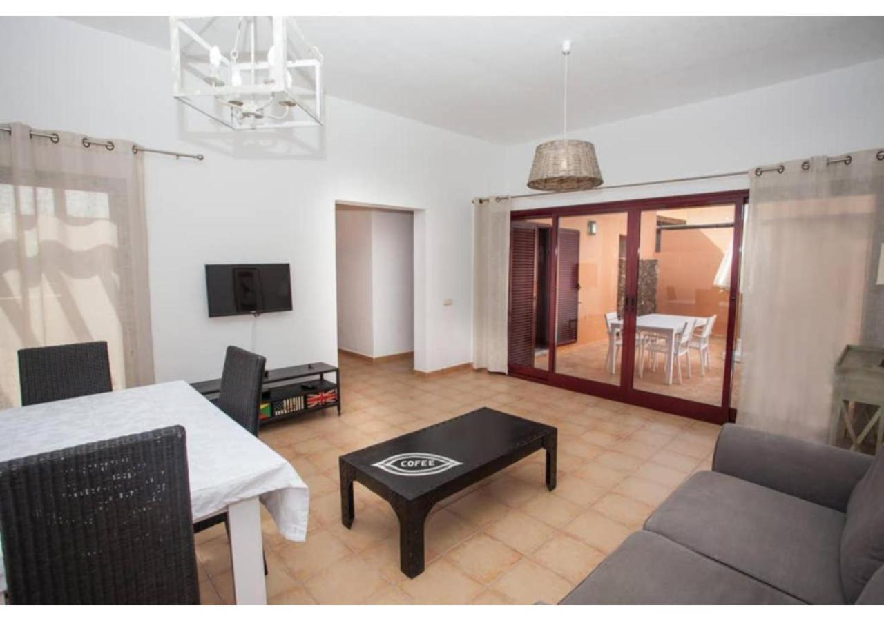 Anahi Homes Corralejo -villa Dracaena 4 Hébergement de vacances